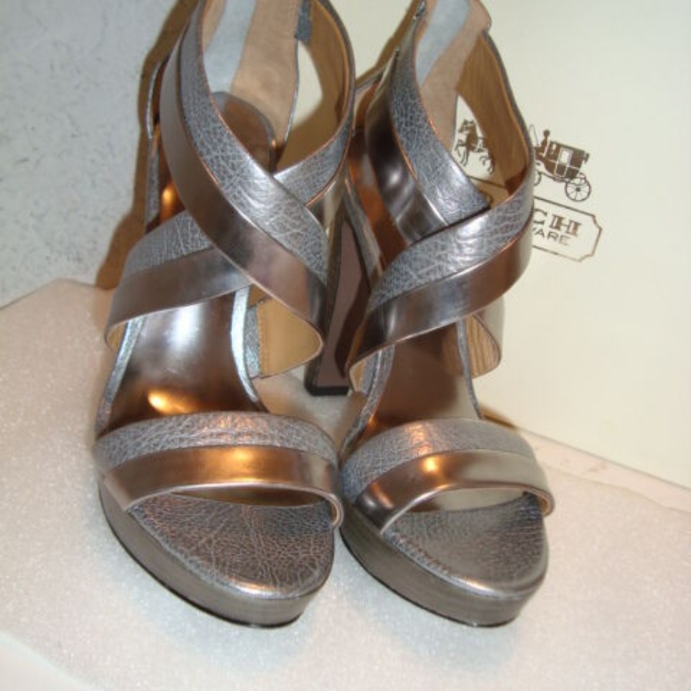 Coach Size 9.5 BRYNN Leather New Heeled Sandals - Picture 2 of 6